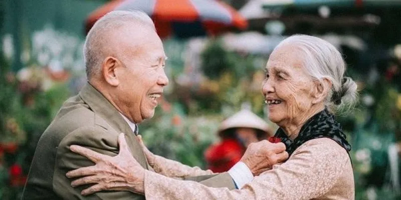 Giải mã chung về giấc mơ mình già đi hoặc trẻ lại